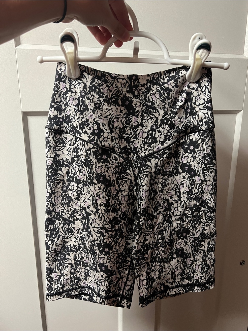 American Eagle floral biker shorts